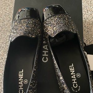 Chanel glitter shoe